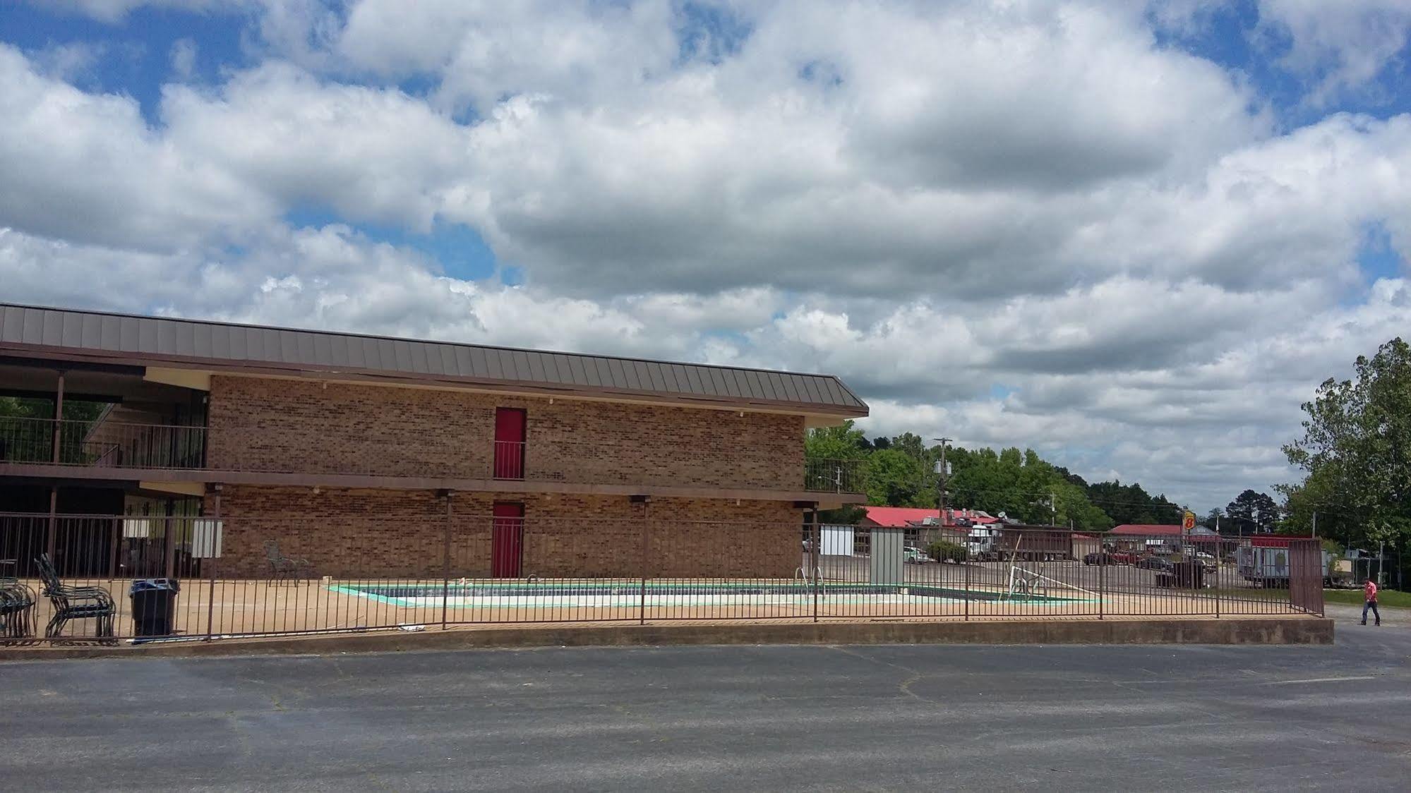 Paris Inn And Suites Exterior photo