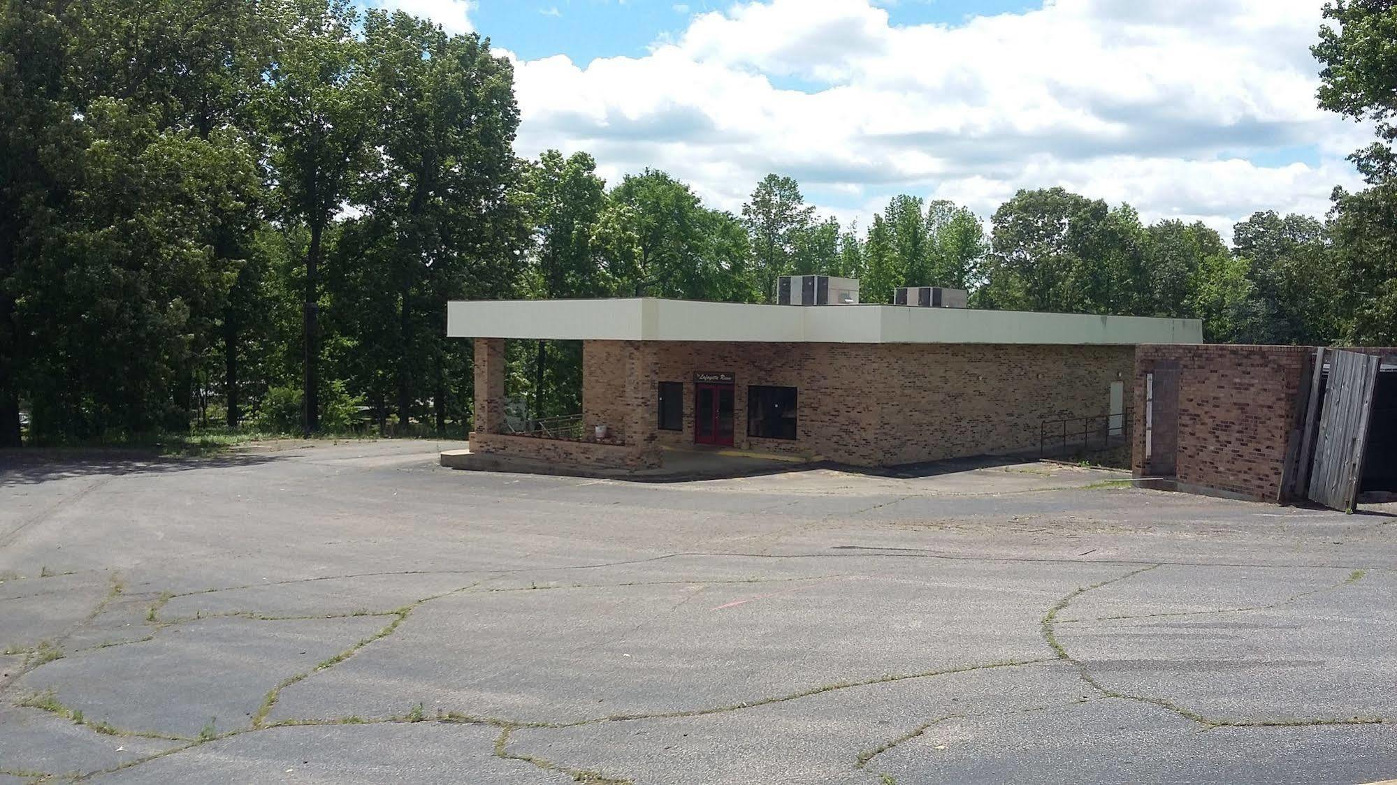 Paris Inn And Suites Exterior photo